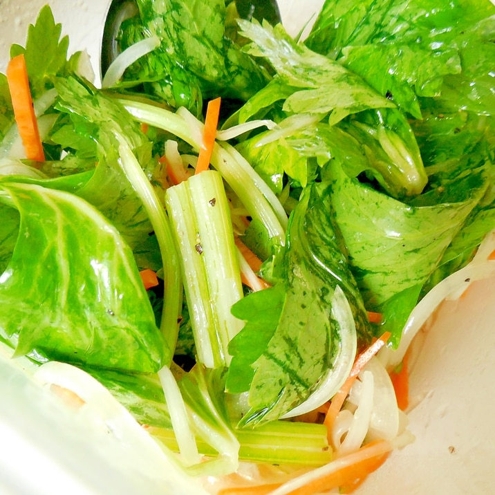 セロリの葉入り野菜だけマリネ レシピ 作り方 By ドキンちゃん0298 楽天レシピ